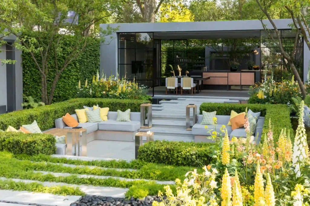 lake gardens Seating area