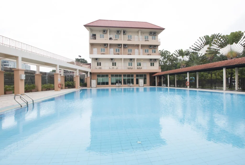 budget-friendly hotels in jurong west