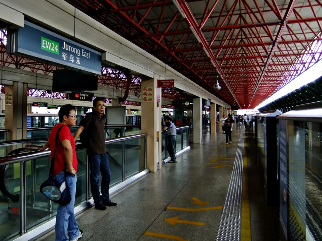 overview of jurong east mrt