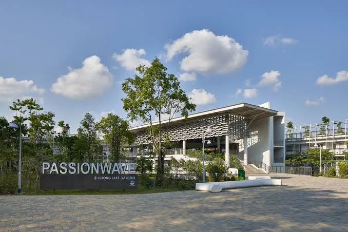 Wave Plaza, Jurong Lake Gardens